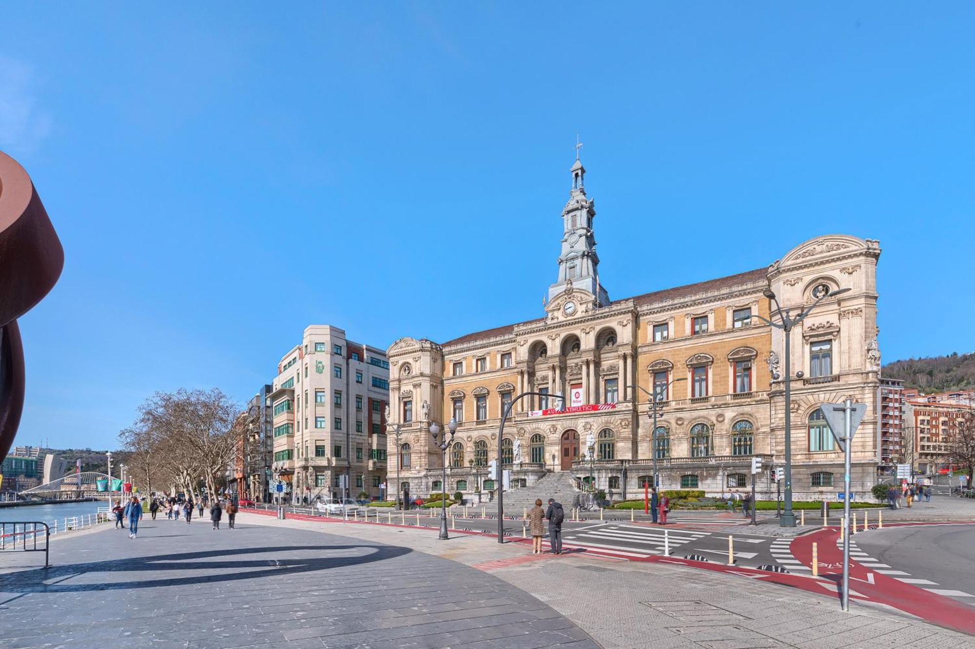 Apartmán Ayuntamiento Cerca Del Casco Viejo & Parking Bilbao Exteriér fotografie