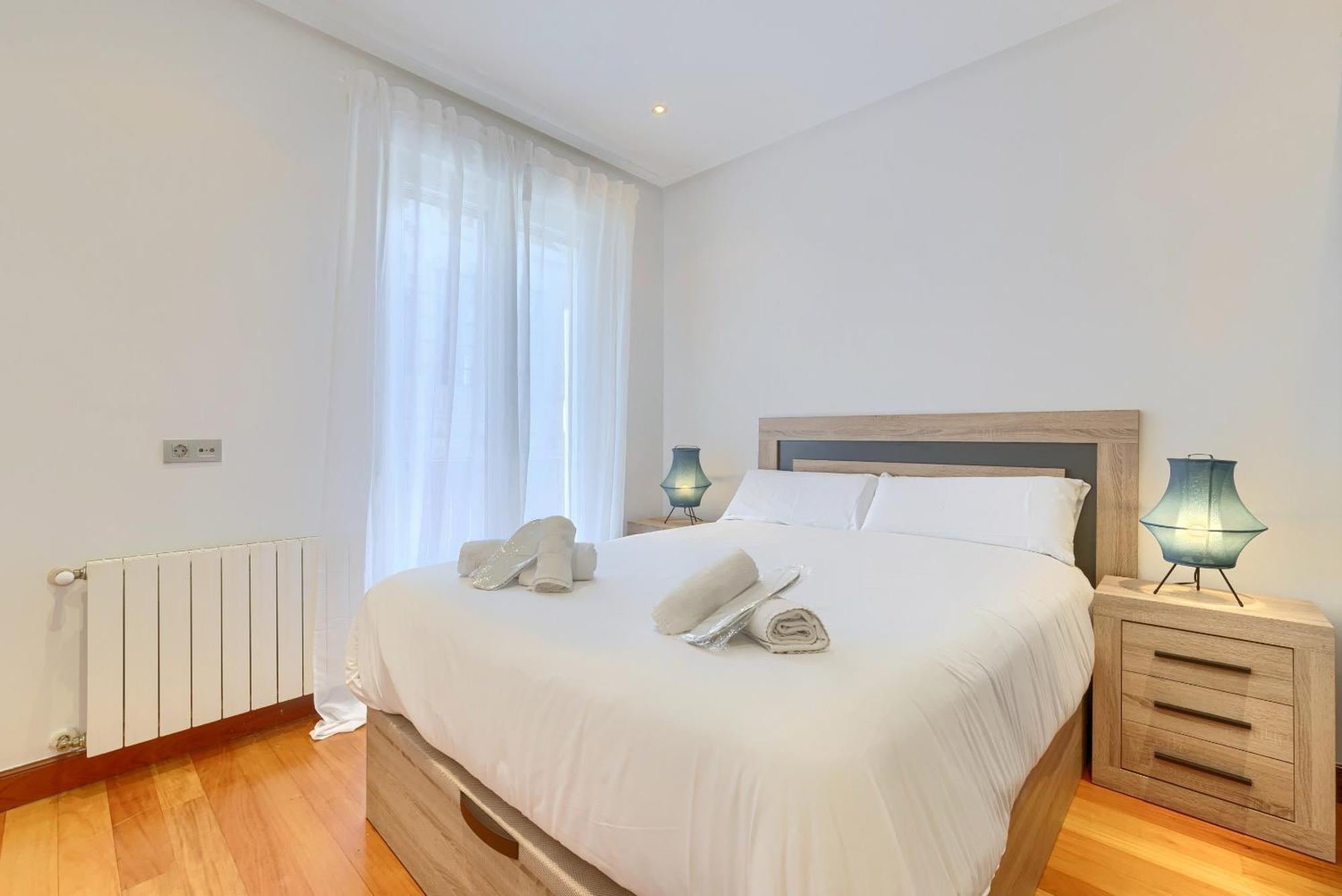 Apartmán Ayuntamiento Cerca Del Casco Viejo & Parking Bilbao Exteriér fotografie